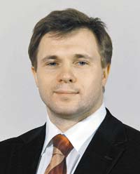 ДЕНИС МУРАТОВ